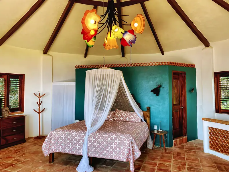 Bedroom under the beams, Casa Gratitud, Yelapa